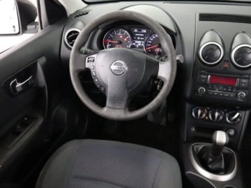 Nissan Qashqai I Crossover Facelifting  1.6 117KM 2012 Nissan Qashqai 1.6, Salon Polska, Klima, zdjęcie 5