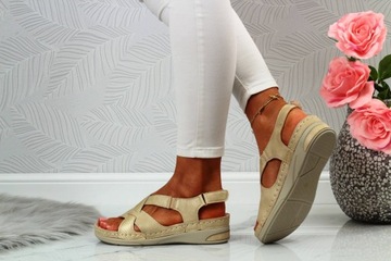 КОЖАНЫЕ САНДАЛИИ ЖЕНСКИЕ, ПРОФИЛЬНЫЕ, ПРИШИВАННЫЕ НА ЛИПУЧКЕ