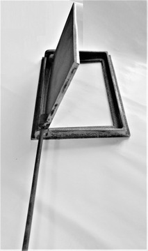 чугунная заслонка, чугунная защелка 29,5 см х 20,5 см