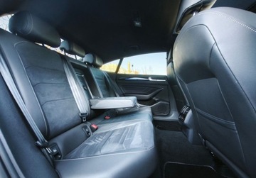 Volkswagen Arteon Fastback Facelifting 2.0 TDI 200KM 2021 Volkswagen Arteon R-Line Pakiety, ACC, Kamera 360, HarmanKardon, GPS, Pan, zdjęcie 8