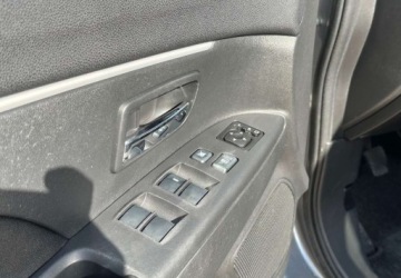 Mitsubishi ASX I SUV 1.6 MIVEC 117KM 2012 Mitsubishi ASX Mitsubishi ASX 1.6 2WD Instyle 1.6 Benzyna 117KM, zdjęcie 18