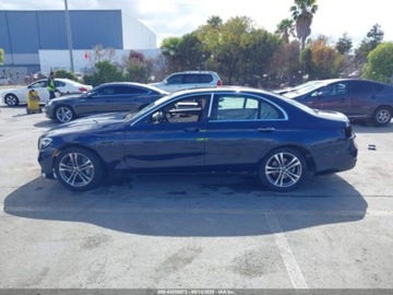 Mercedes Klasa E W214 2023 Mercedes-Benz Klasa E 350 2023 2.0l 2.0 Benzyna 255KM, zdjęcie 2