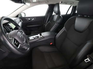 Volvo V60 II  Kombi Plug-in 2.0 T6 Plug-In Hybrid 341KM 2020 Volvo V60 Inscription Expression PHEV AWD T6, zdjęcie 12