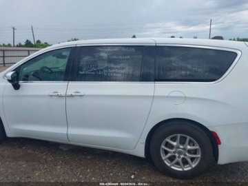 Chrysler Voyager V 2023 Chrysler Voyager Lx fwd 3.6 Benzyna 287KM, zdjęcie 3