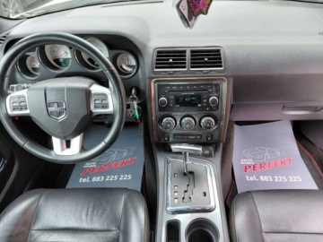 Dodge Challenger III 2013 Dodge Challenger Automat Klimatyzacja Skora Podgrzewane fotele 3.6 Benzyna, zdjęcie 17