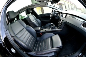 Peugeot 508 I SW Facelifting 2.0 BlueHDi 150KM 2015 Peugeot 508 SW 2,0 HDI 150 KM GT-Line JBL Navi, zdjęcie 10