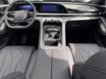 Omoda 9 1.5 T-GDI 537KM 2025 OMODA Omoda 9 1.5 Super Hybrid Exclusive AWD Suv 537KM 2025, zdjęcie 6