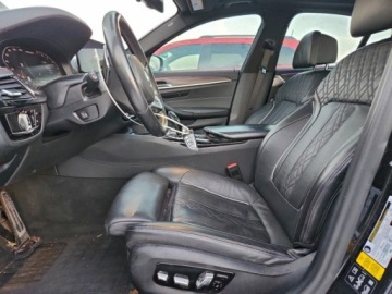 BMW Seria 5 G30-G31 2021 BMW Seria 5 2021r., M550xi, 4.4L, od ubezpieczalni 4.4 Benzyna 461KM, zdjęcie 6