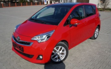 Toyota Verso-S 2014 Toyota Verso S Bezwypadkowa Serwisowana 1-Wlasciciel Navi Kamera Panorama