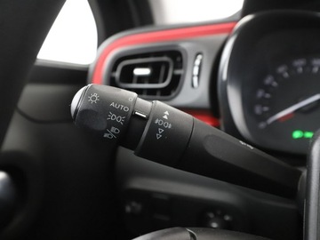 Citroen C3 III Hatchback Facelifting 1.2 PureTech 110KM 2021 Citroen C3 Navi Czujniki parkowania Hak, zdjęcie 30