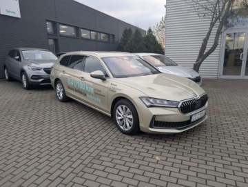 Skoda Superb III Kombi Facelifting 1.5 TSI 150KM 2024 Skoda Superb 1.5 Hybryda Plug-in 204KM, zdjęcie 1
