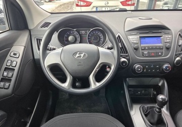 Hyundai ix35 SUV Facelifting 1.6 GDI 135KM 2015 Hyundai ix35 1.6 Benz 135KM 6Bieg Led Klima 2 Kpl ALU HAK Faktura Gwarancja, zdjęcie 17