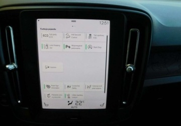 Volvo XC40 2022 Volvo XC 40 z Gwarancja Bezwypadkowy Kamera Podgrzewane Fotele 1.5 Benzyna, zdjęcie 19