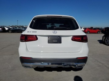 Mercedes GLC C253 2020 Mercedes-Benz GLC 300 2020 2.0l 2.0 Benzyna 255KM, zdjęcie 2