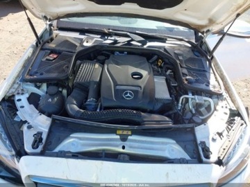 Mercedes Klasa C W205 2015 Mercedes-Benz Klasa C 2015 MERCEDES-BENZ C 300 2.0 Benzyna 241KM, zdjęcie 13