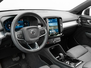 Volvo XC40 Crossover Facelifting 2.0 B3 163KM 2023 Volvo XC 40 WD1498T#B3 Plus Dark Podgrz.f I kier, zdjęcie 5