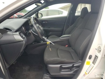 Toyota C-HR I 2018 Toyota C-HR 2018 TOYOTA C-HR XLE 2.0 Benzyna 144KM, zdjęcie 7