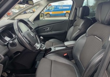 Renault Scenic IV 1.2 Energy TCe 130KM 2017 Renault Scenic Zarejestrowany - ubezpieczony - wersja Bose 1.2 Benzyna, zdjęcie 19