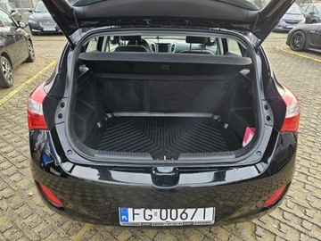 Hyundai i30 II Hatchback 5d 1.6 GDI 135KM 2015 Hyundai i30 1,6 benzyna 135KM nawigacja kamera, zdjęcie 14