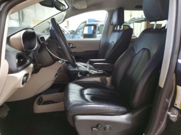 Chrysler Pacifica II 2019 Chrysler Pacifica 2019 r., 3,6L TOURING L PLUS 3.6 Benzyna 287KM, zdjęcie 8