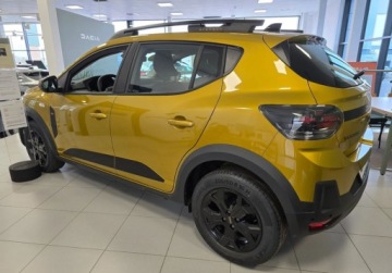 Dacia Sandero III Stepway 1.0 TCe 110KM 2025 Dacia Sandero Stepway GDYNIA extreme stepway TCe 110 f.2 Najwyzsza wersja, zdjęcie 5