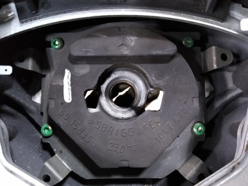 MERCEDES TŘÍDA A W168 VOLANT 6015835