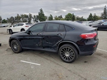 Mercedes GLC 2022 Mercedes-Benz GLC 2022 MERCEDES-BENZ GLC COUPE 300 4MATIC 2.0 Benzyna 255KM, zdjęcie 1