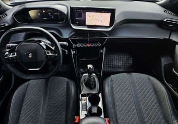 Peugeot 2008 II SUV 1.2 PureTech 100KM 2023 Peugeot 2008 1.2 PB 102KM Allure FV23 Salon PL Serwis ASO Gwarancja 1.2, zdjęcie 9