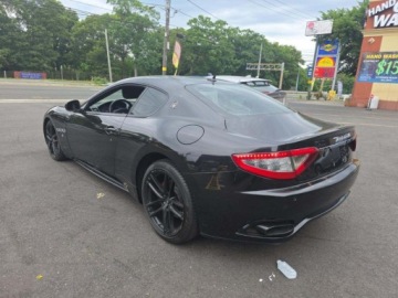 Maserati GranTurismo 2016 Maserati GranTurismo Sport Coupe 2016 4.7 Benzyna 454KM, zdjęcie 1