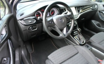 Opel Astra K Hatchback 5d 1.4 Turbo 150KM 2016 Opel Astra Opel Astra Turbo 150 KM Automat Oplacony Bogate Wyposazenie K (, zdjęcie 9
