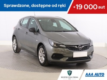 Opel Astra K Hatchback Facelifting 1.2 Turbo 145KM 2021 Opel Astra 1.2 Turbo, Salon Polska, Skóra, Navi