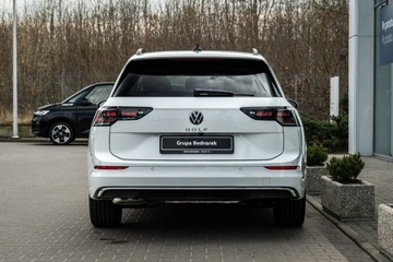 Volkswagen Golf VIII Variant 1.5 TSI 150KM 2024 Volkswagen Golf Variant Style 1.5 TSI 150 KM DEMO, zdjęcie 7