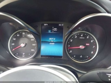 Mercedes GLC C254/X254 2022 Mercedes-Benz GLC 300 SUV 2022 2.0 Benzyna 255KM, zdjęcie 10