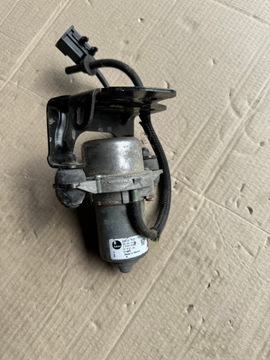 Opel вакуумный насос 25954331