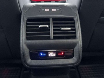 Volkswagen Passat B8 Variant Facelifting 2.0 TDI SCR 150KM 2024 Volkswagen Passat 2.0 TDI 150KM DSG Business Plus FVAT23 Salon Pl Grupa Ci, zdjęcie 26