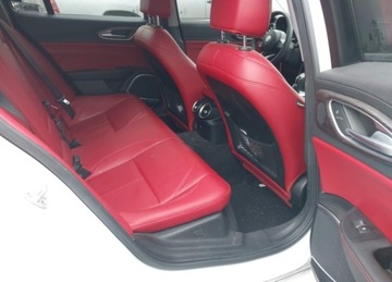 Alfa Romeo Giulia II 2020 Alfa Romeo Giulia ALFA ROMEO GIULIA TI AWD 2.0 Benzyna 284KM, zdjęcie 9