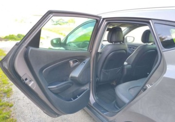 Hyundai ix35 SUV Facelifting 1.7 CRDi 115KM 2015 Hyundai ix35 Hyundai ix35 1.7 CRDi 2WD blue Style 1.7 Diesel 116KM, zdjęcie 21