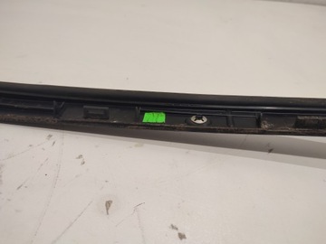 CITROEN C5 III НАКЛАДКА ПЕРЕДНЕГО ОКНА ПРАВАЯ KGNC