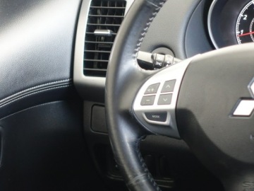 Mitsubishi Outlander II 2.4 MIVEC 170KM 2011 Mitsubishi Outlander 2.4 Ben.170KM/4X4/Pół, zdjęcie 23
