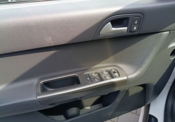 Volvo V50 2.4 D5 180KM 2010 Volvo V50 D5 R-Design Momentum 2.4 Diesel 180KM, zdjęcie 9