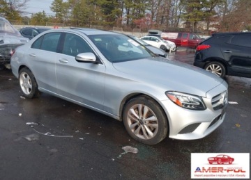 Mercedes Klasa C W205 Kabriolet Facelifting 2.0 300 258KM 2019 Mercedes-Benz Klasa C MERCEDES-BENZ C 300 4MATIC 2.0 Benzyna 259KM
