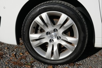 Peugeot 5008 I Minivan Facelifting 2.0 HDi 150KM 2015 Peugeot 5008 FL 2.0 HDi-150KM Allure nawigacja panorama zarejestrowany PL, zdjęcie 12