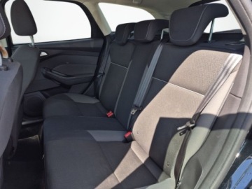 Ford Focus III Kombi Facelifting 1.0 EcoBoost 125KM 2014 Ford Focus KlimatyzacjaGrzane fotele alufelgi Benzyna 125KM, zdjęcie 10