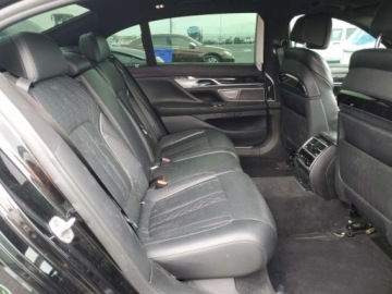 BMW Seria 7 G11-G12 2019 BMW Seria 7 Alpina B7 2019 4.4l 4.4 Benzyna 600KM, zdjęcie 10