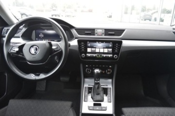 Skoda Superb III Liftback Facelifting 2.0 TDI SCR 200KM 2022 Skoda Superb SalonPL 2.0TDI 200KM DSG Ambition Czujniki El.Bagaznik Smartl, zdjęcie 8