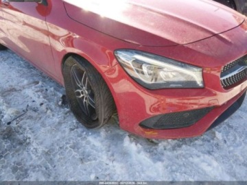 Mercedes CLA C117 2018 Mercedes-Benz CLA 2018 r., 2,0L 4MATIC 2.0 Benzyna 208KM, zdjęcie 9