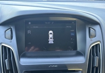 Ford Focus III Kombi Facelifting 1.5 EcoBoost 150KM 2017 Ford Focus 1.5 EcoBoost 150KM SYNC EDITION SalonPL Grzana szyba czujniki, zdjęcie 10