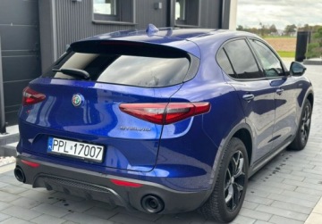 Alfa Romeo Stelvio SUV Facelifting 2.2 Turbo 190KM 2022 Alfa Romeo Stelvio DieselNiski przebiegperfekcyjny stanZarejestrowana w PL, zdjęcie 2
