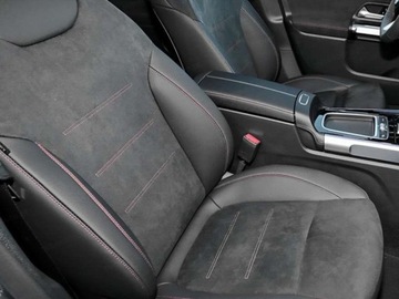 Mercedes GLB SUV 1.3 200 163KM 2025 MERCEDES-BENZ GLB 200 AMG Line Suv 1.3 (163KM) 2025, zdjęcie 3