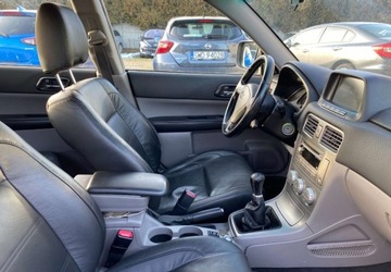 Subaru Forester II 2.5 i 16V Turbo 230KM 2006 Subaru Forester Samochod krajowy 2.5 Benzyna 230KM, zdjęcie 7